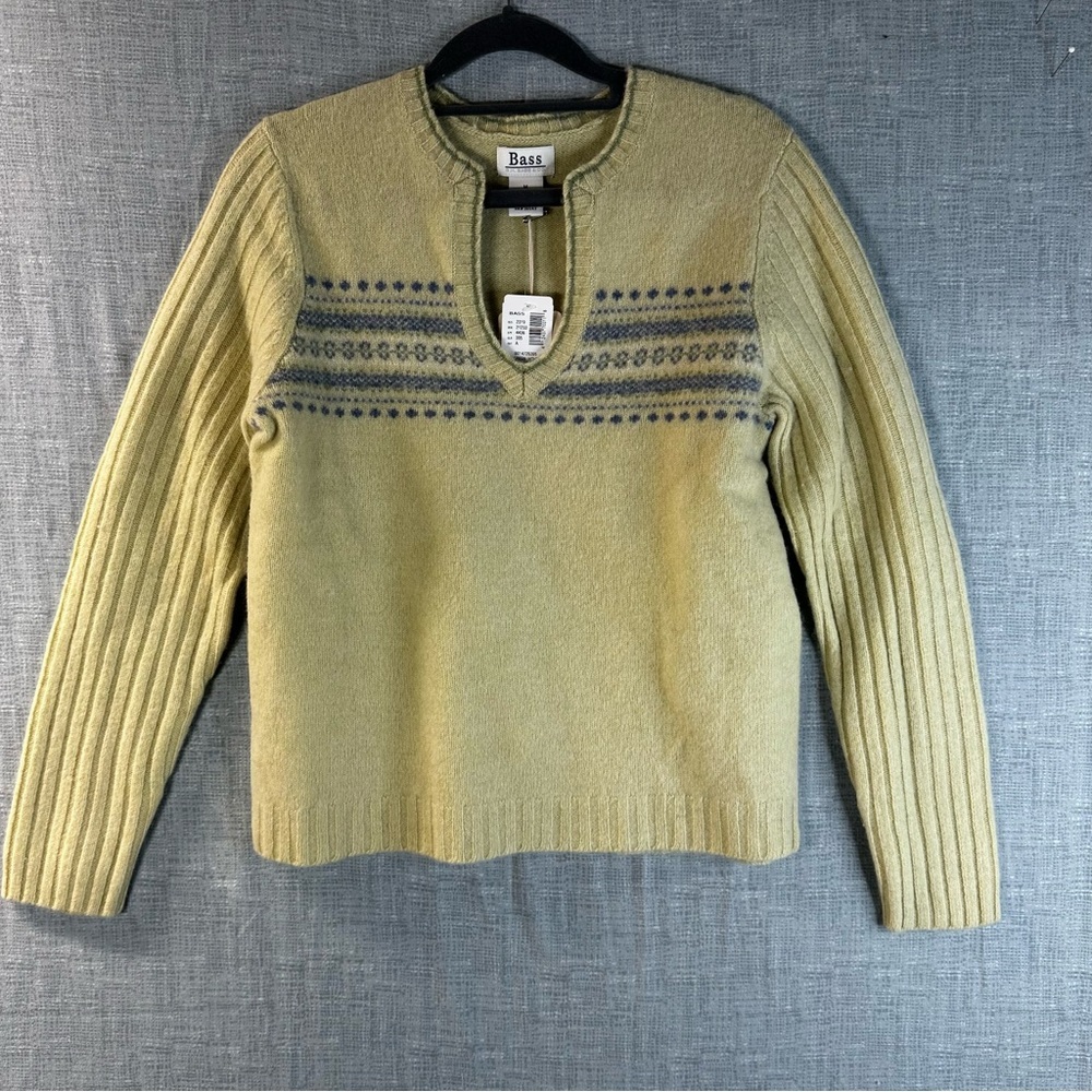 G.H. Bass Women's 100% Lambswool Sweater M Green Fair Isle Ribbed Knit Vintage